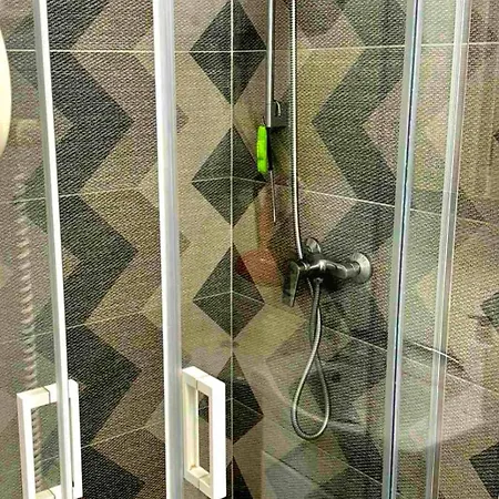 Prie Fontano - Su Uzdaru Kiemu Ir Parkingu Appartamento